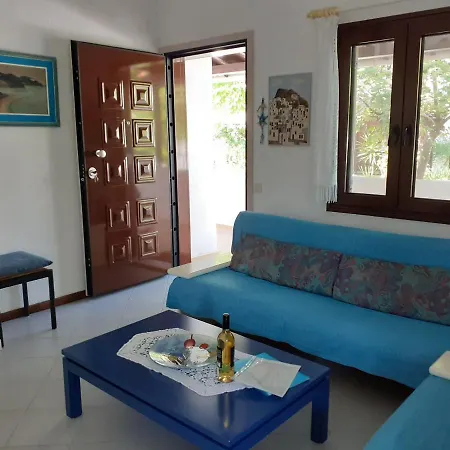 Dom wakacyjny Spacious House 100 Metres From The Beach Pefkochori