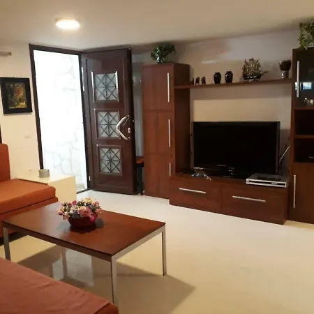 Spacious House 100 Metres From The Beach Dom wakacyjny